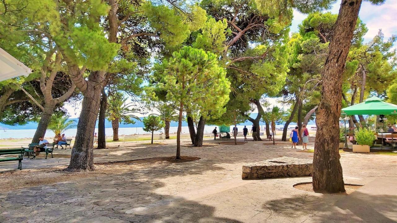 Apartment Anita Omiš Exteriör bild